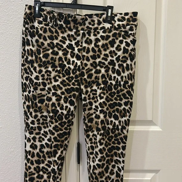 Leopard Print Pants - Picture 3 of 6